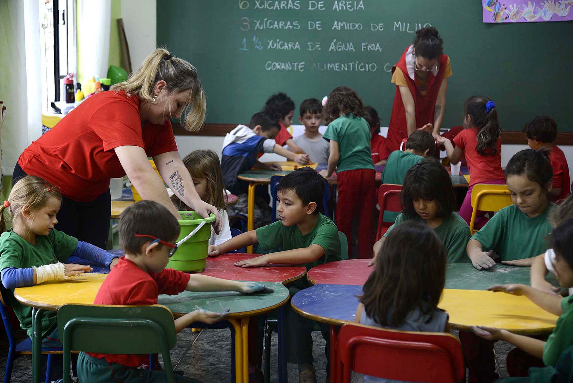 Iniciação em química e geometria Iniciação em química e geometria