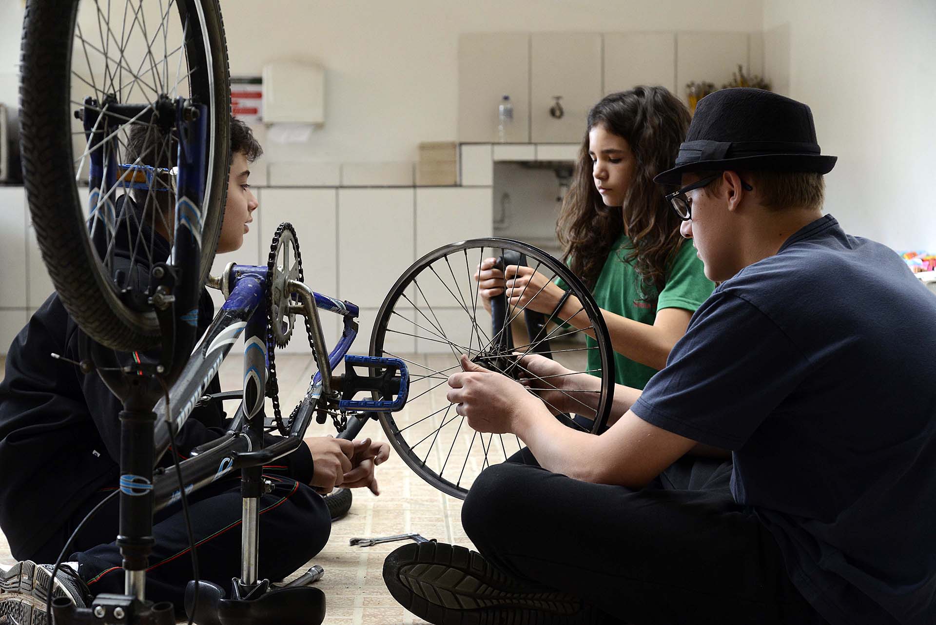Mecânica da bicicleta e ciclomobilidade são temas de oficina